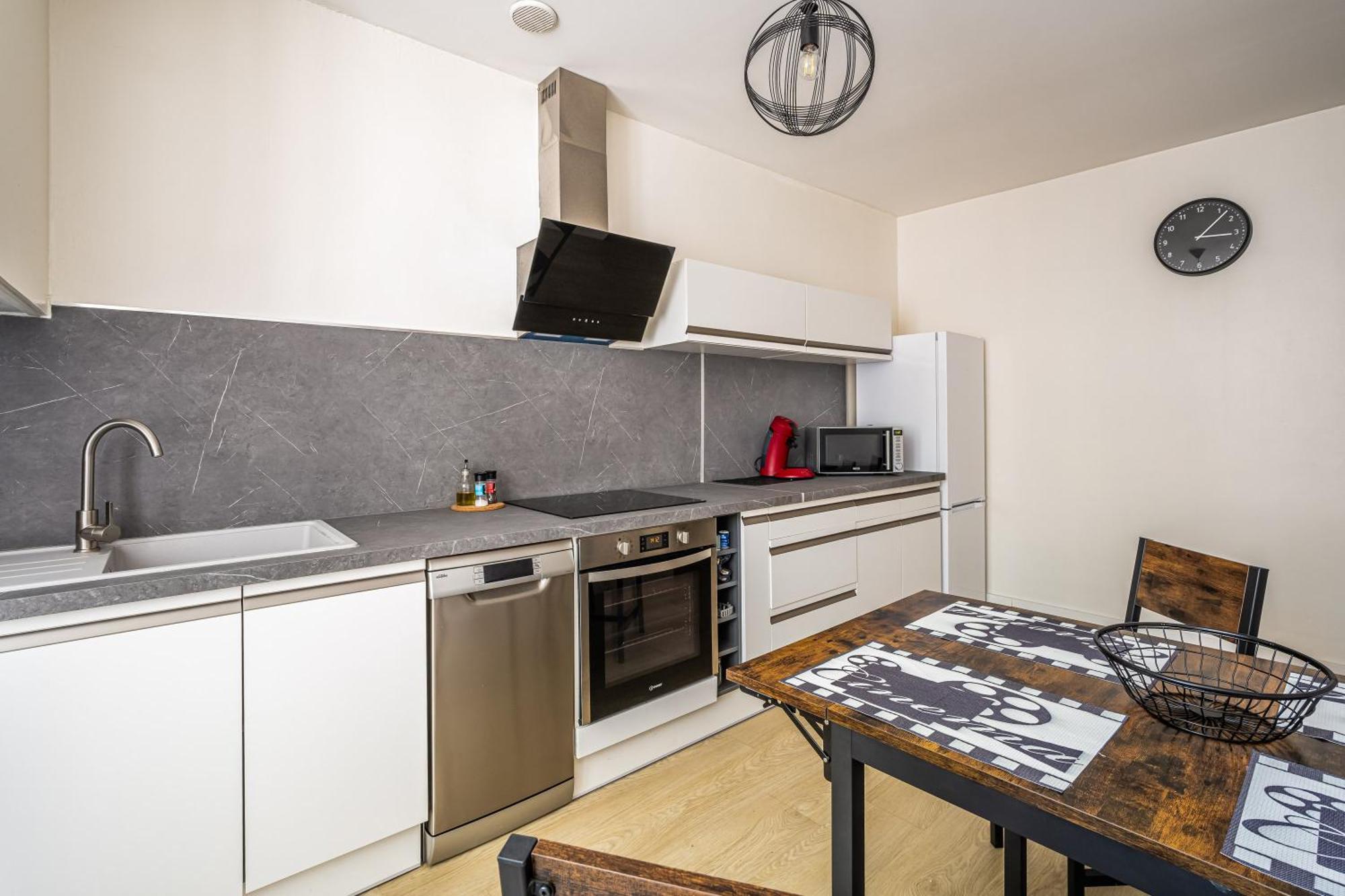 L'appart Cine, T2 Centre Apartment *